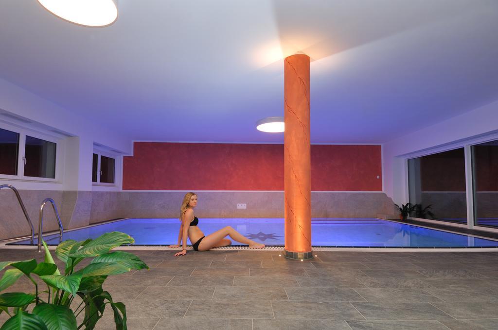 Residence Viktoria カステルロット エクステリア 写真